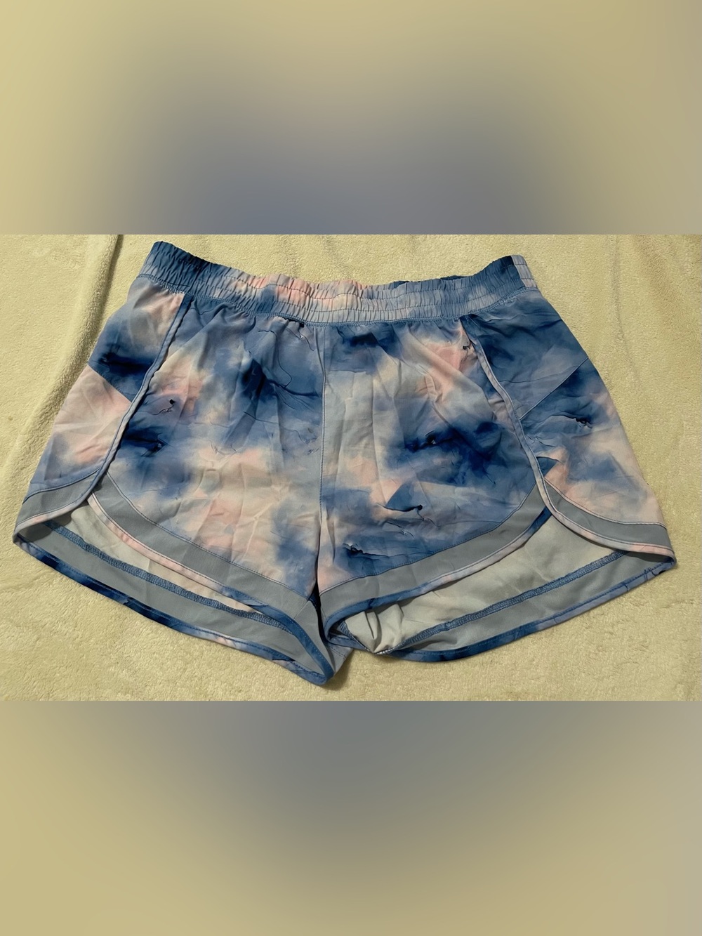 Tie Dyed Athletic Mid Rise Gaiam  shorts size XL